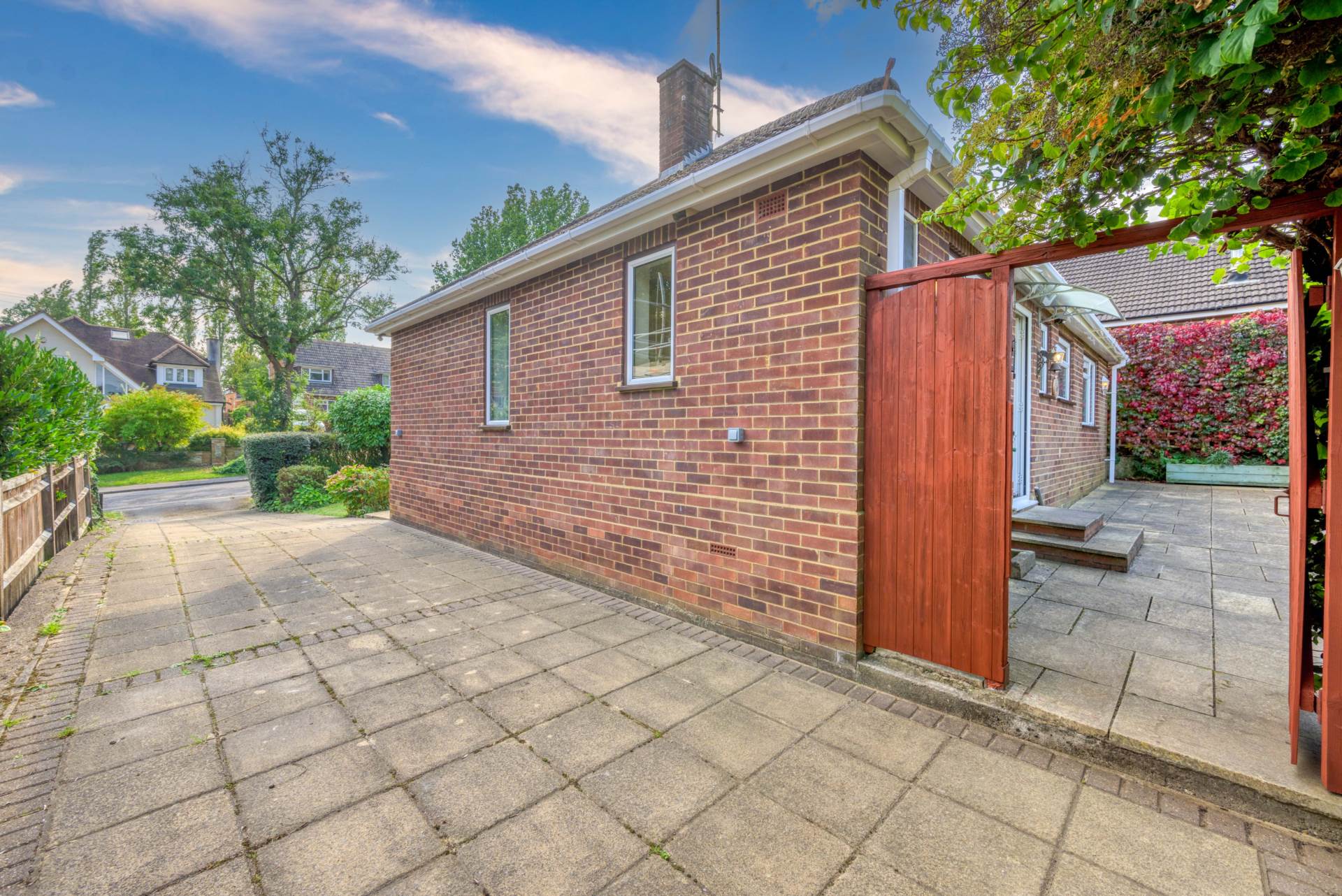 Chazey Road, Caversham Heights, Image 27