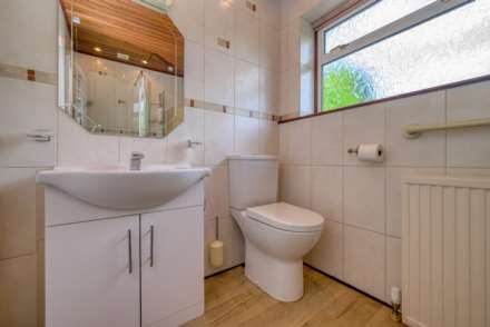 Chazey Road, Caversham Heights, Image 13
