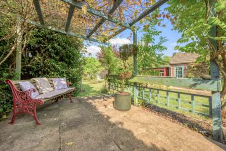 Chazey Road, Caversham Heights, Image 19