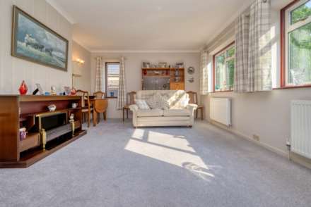 Chazey Road, Caversham Heights, Image 2