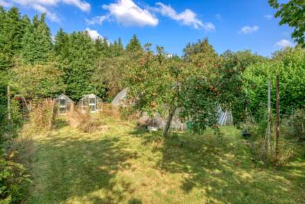 Chazey Road, Caversham Heights, Image 21