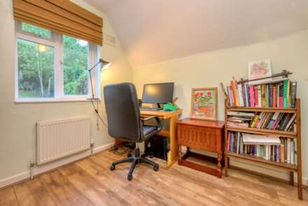 Rotherfield Way, Emmer Green, Image 10