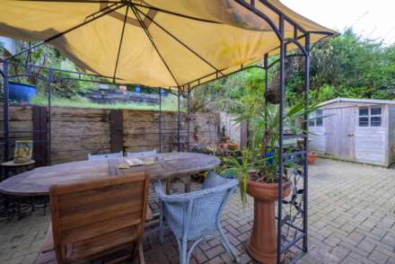 Rotherfield Way, Emmer Green, Image 13