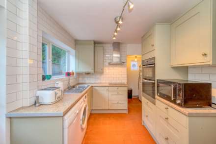 Rotherfield Way, Emmer Green, Image 2