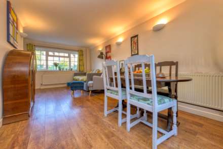 Rotherfield Way, Emmer Green, Image 5