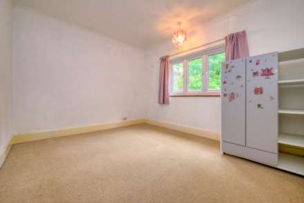 Oak tree Road, Tilehurst, Image 18