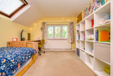 Oak tree Road, Tilehurst, Image 20