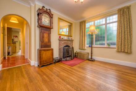 Oak tree Road, Tilehurst, Image 5