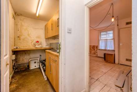 Hemdean Road, Caversham, Image 13
