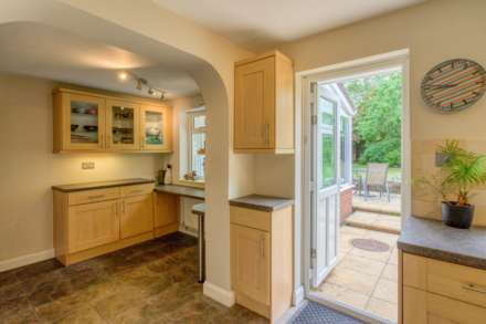 Woodberry Close, Caversham, Image 12