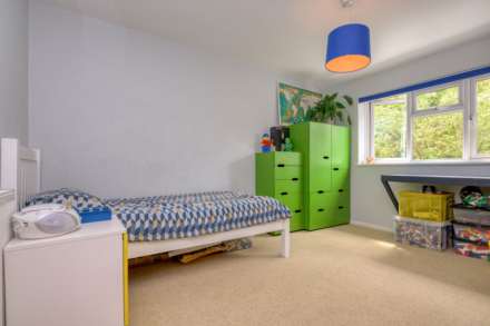 Woodberry Close, Caversham, Image 17