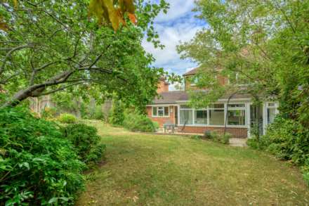 Woodberry Close, Caversham, Image 22