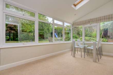Woodberry Close, Caversham, Image 4