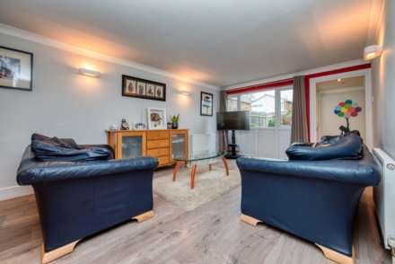 Galsworthy Drive, Caversham Park, Image 7