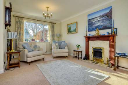 Fernbrook Road, Caversham Heights, Image 10