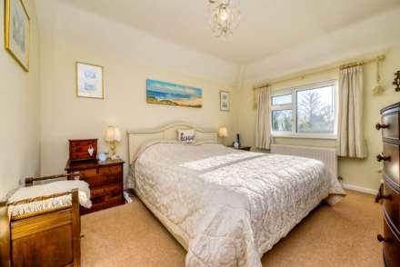 Fernbrook Road, Caversham Heights, Image 15
