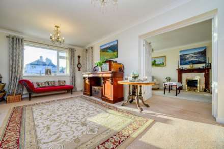 Fernbrook Road, Caversham Heights, Image 2