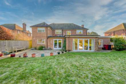 Fernbrook Road, Caversham Heights, Image 25
