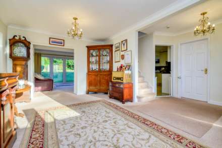 Fernbrook Road, Caversham Heights, Image 6