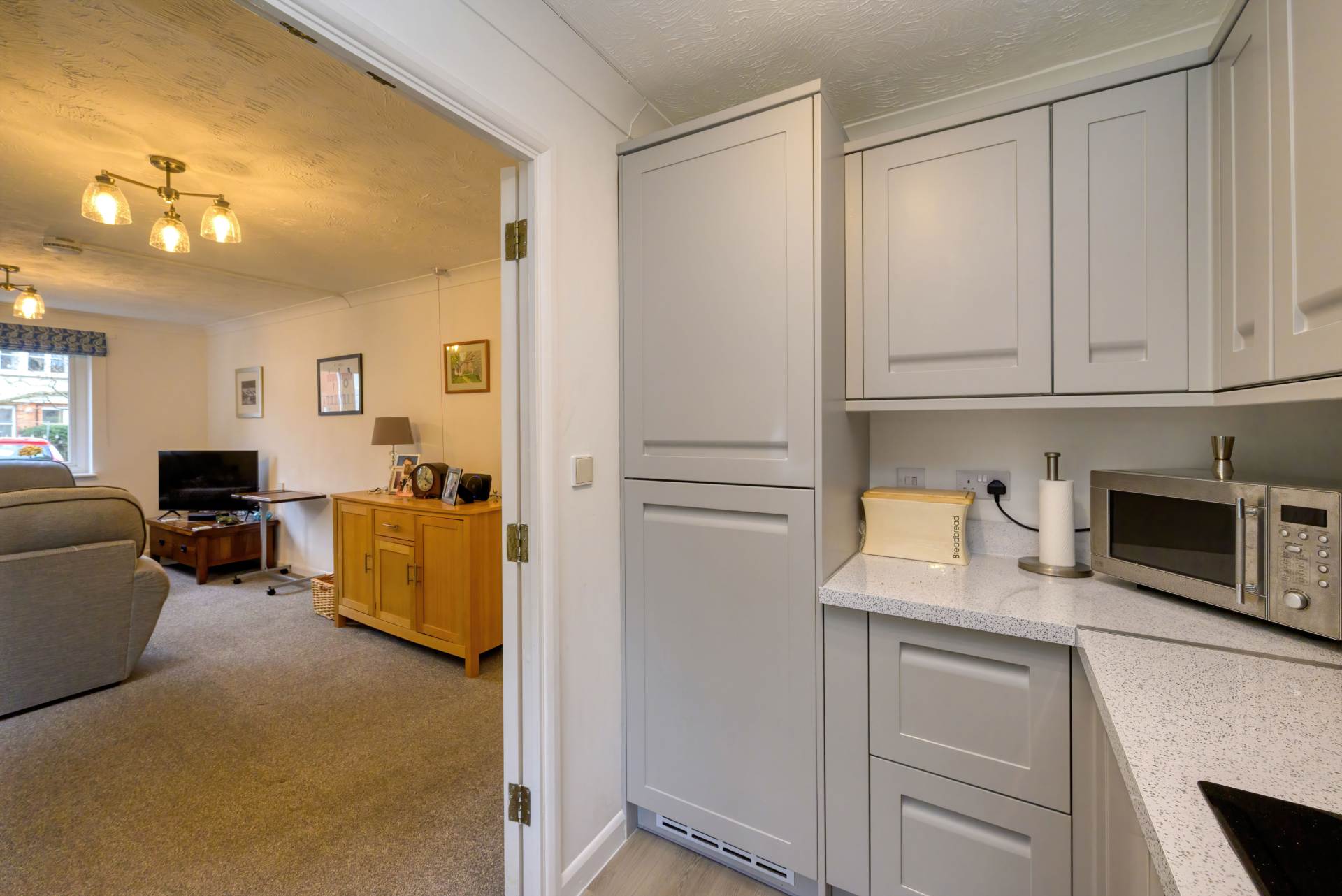 Priory Court, Caversham, Image 8