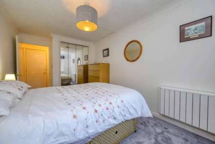 Priory Court, Caversham, Image 10