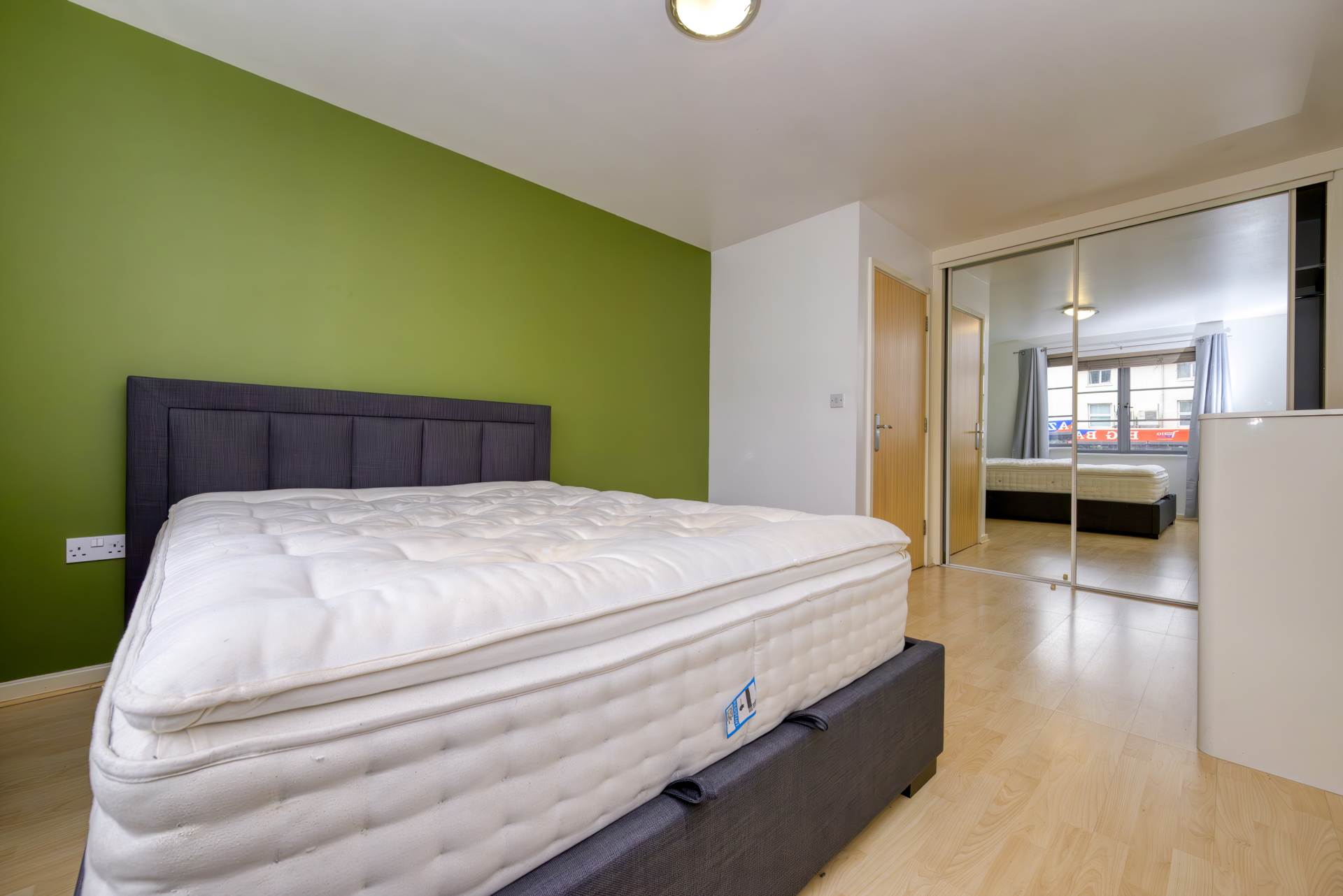Quadrant Court, Reading, Image 6