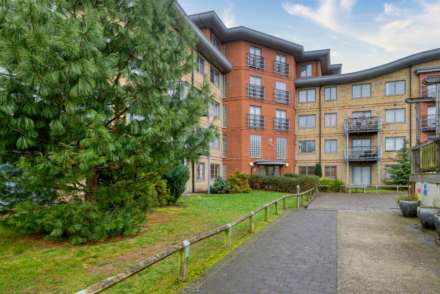 Quadrant Court, Reading, Image 12