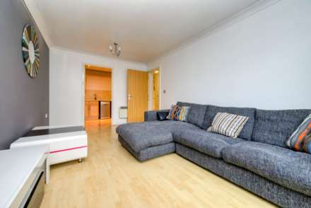 Quadrant Court, Reading, Image 3