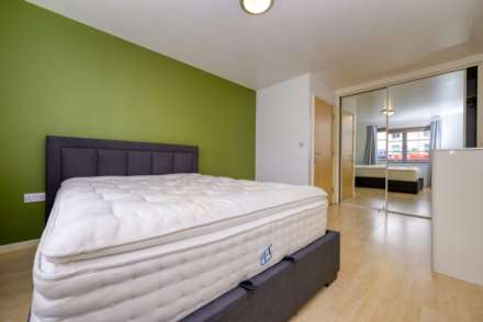 Quadrant Court, Reading, Image 6