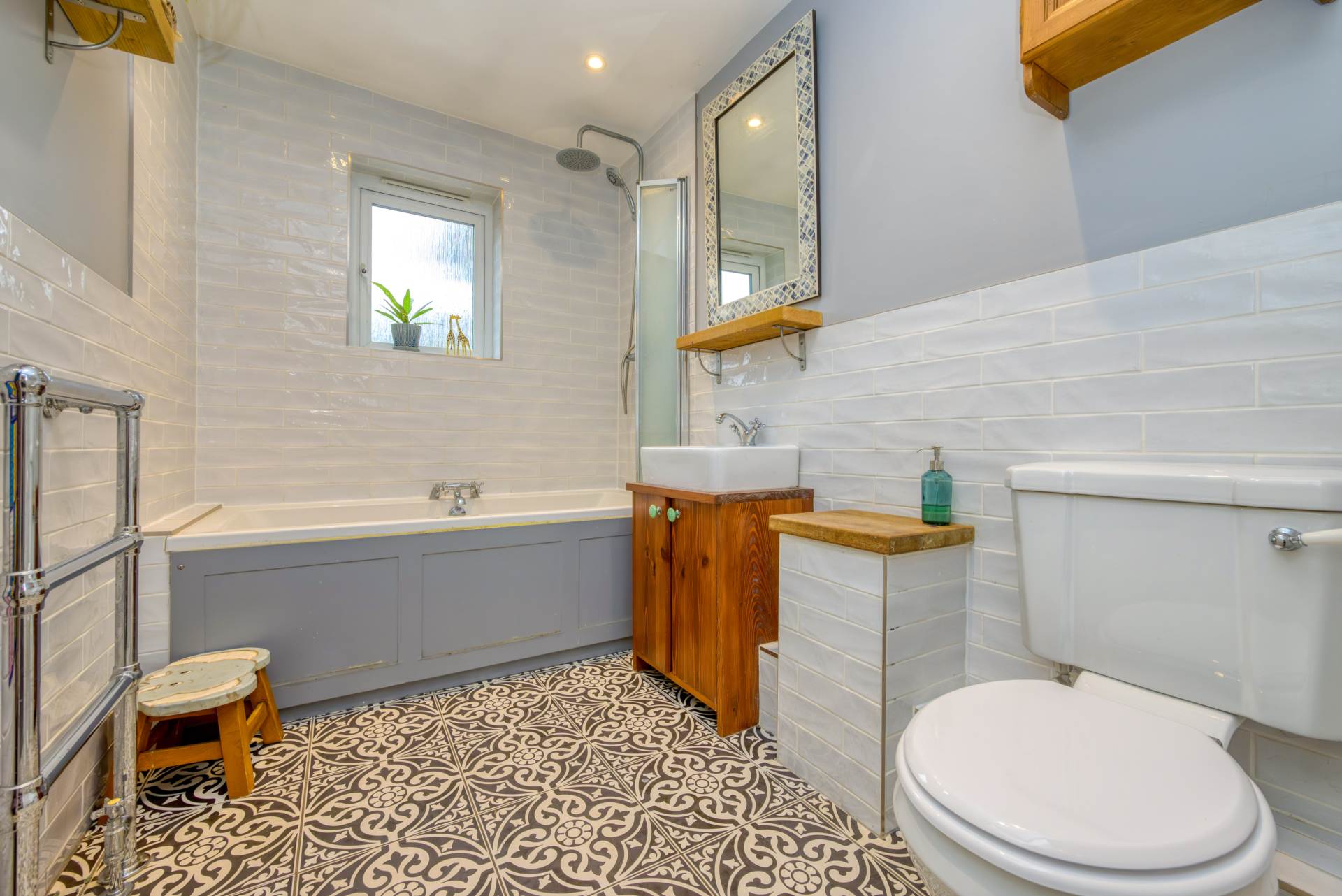 Oakley Road, Caversham Heights, Image 21