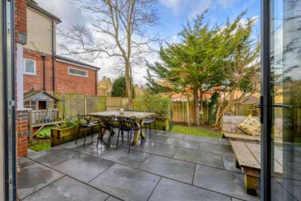 Oakley Road, Caversham Heights, Image 24