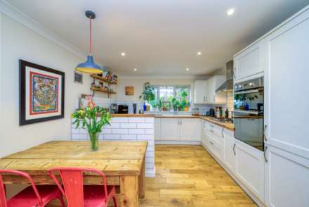 Oakley Road, Caversham Heights, Image 4