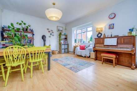 Oakley Road, Caversham Heights, Image 8