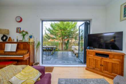 Oakley Road, Caversham Heights, Image 9