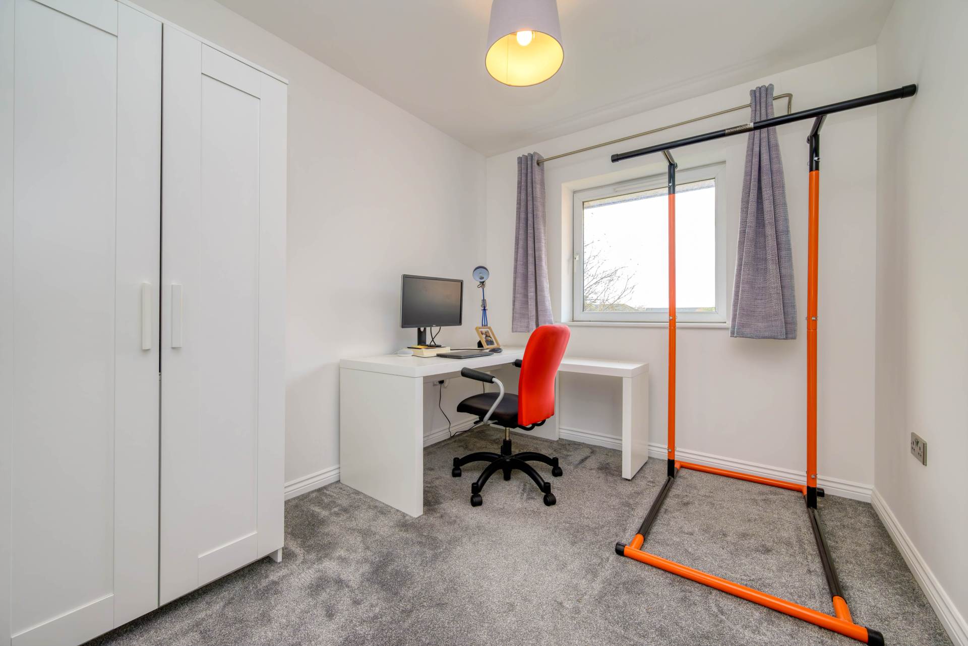 Meadow Way, Caversham, Image 10