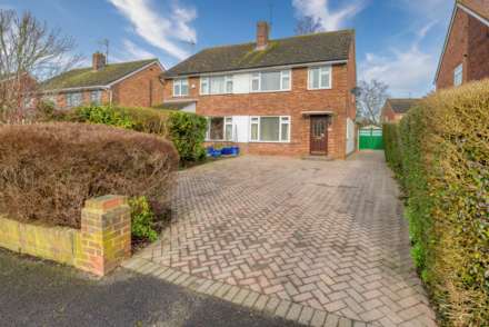 3 Bedroom Semi-Detached, Underwood Road, Reading