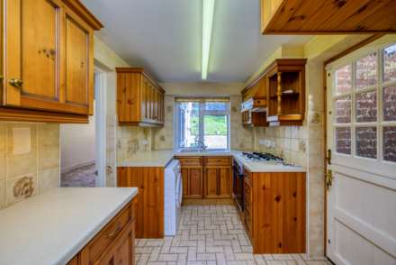 Hemdean Road, Caversham, Image 4