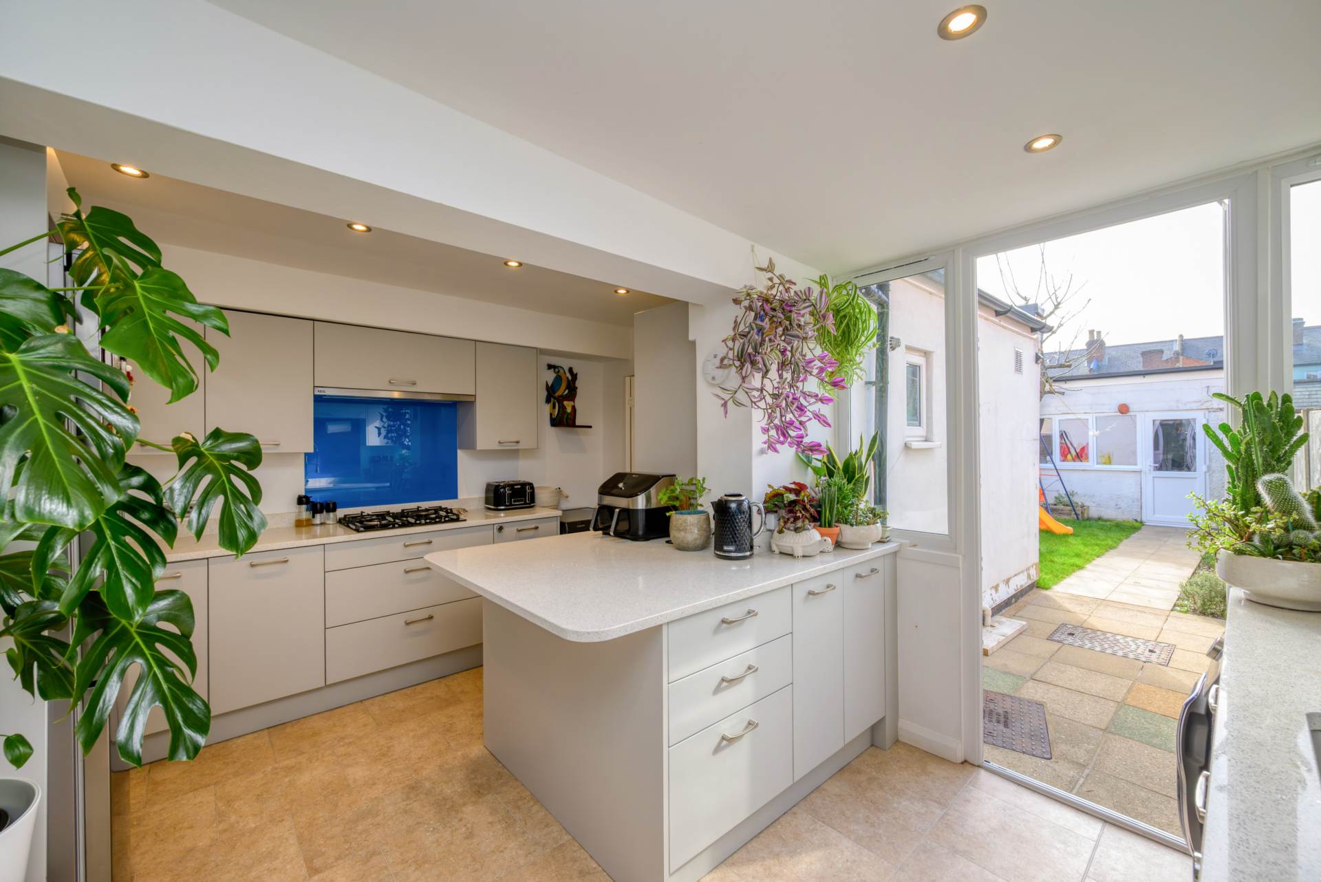 Gosbrook Road, Caversham, Image 3