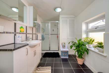 Gosbrook Road, Caversham, Image 11