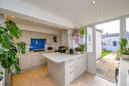 Gosbrook Road, Caversham, Image 3