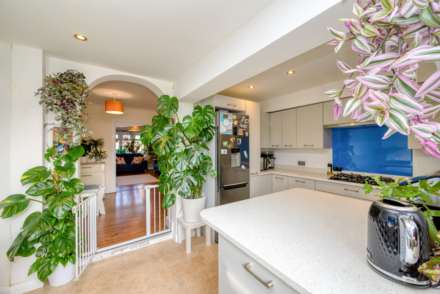 Gosbrook Road, Caversham, Image 7