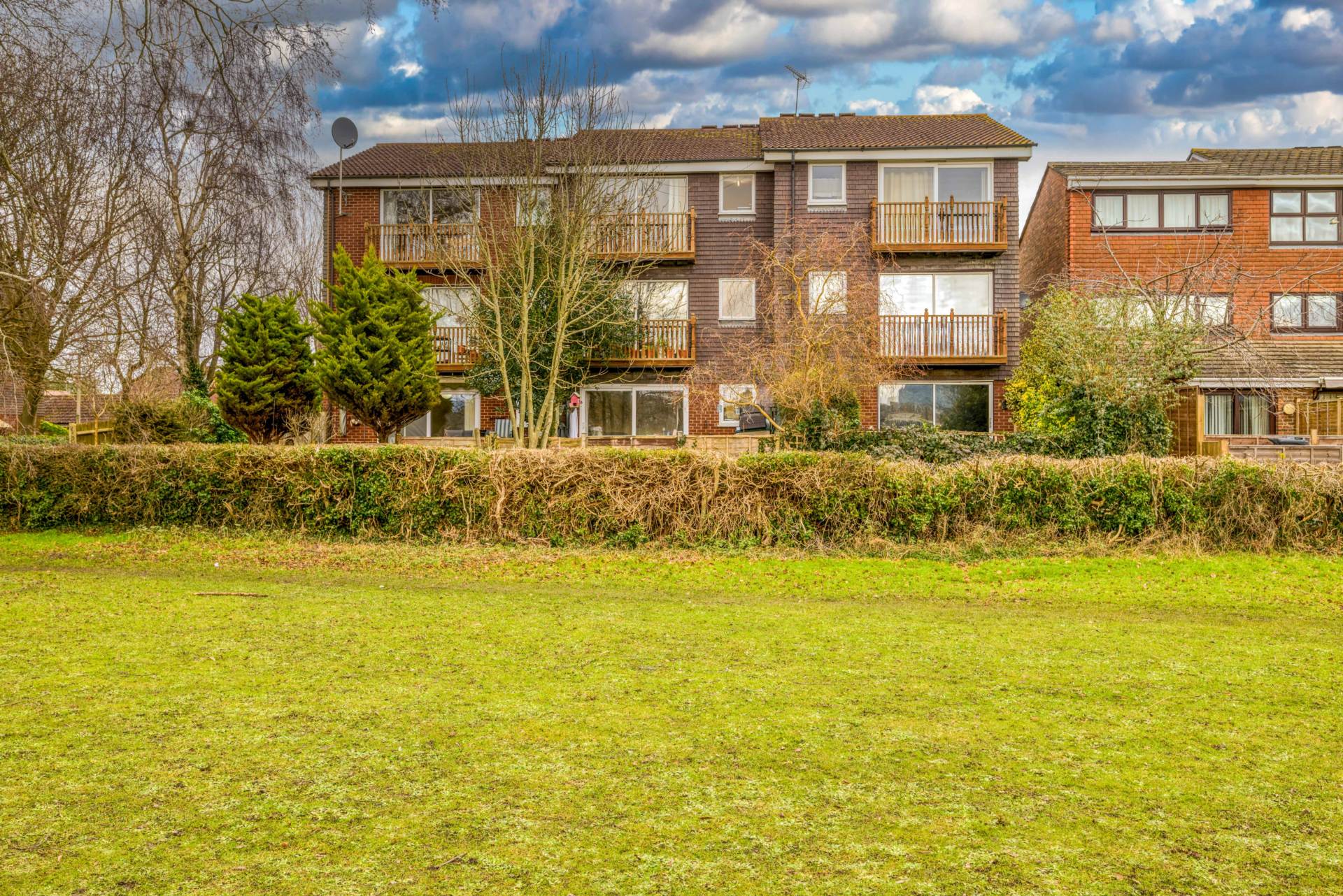 The Willows, Caversham, Image 1