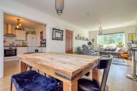 Southdown Road, Emmer Green, Image 2