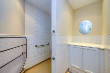 Chiltern Court, Emmer Green, Image 10