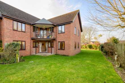 Chiltern Court, Emmer Green, Image 11