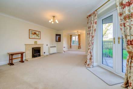 Chiltern Court, Emmer Green, Image 5