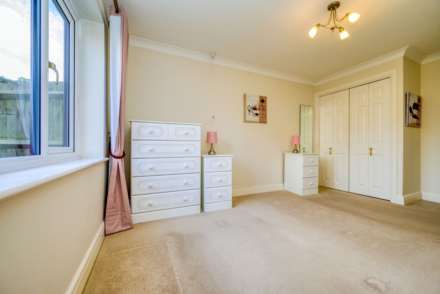 Chiltern Court, Emmer Green, Image 8