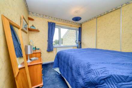Peel Close, Caversham, Image 11