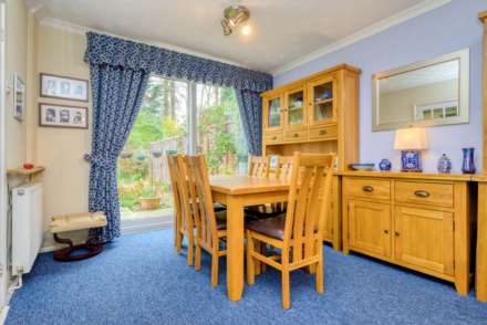 Peel Close, Caversham, Image 4