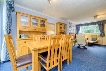 Peel Close, Caversham, Image 5
